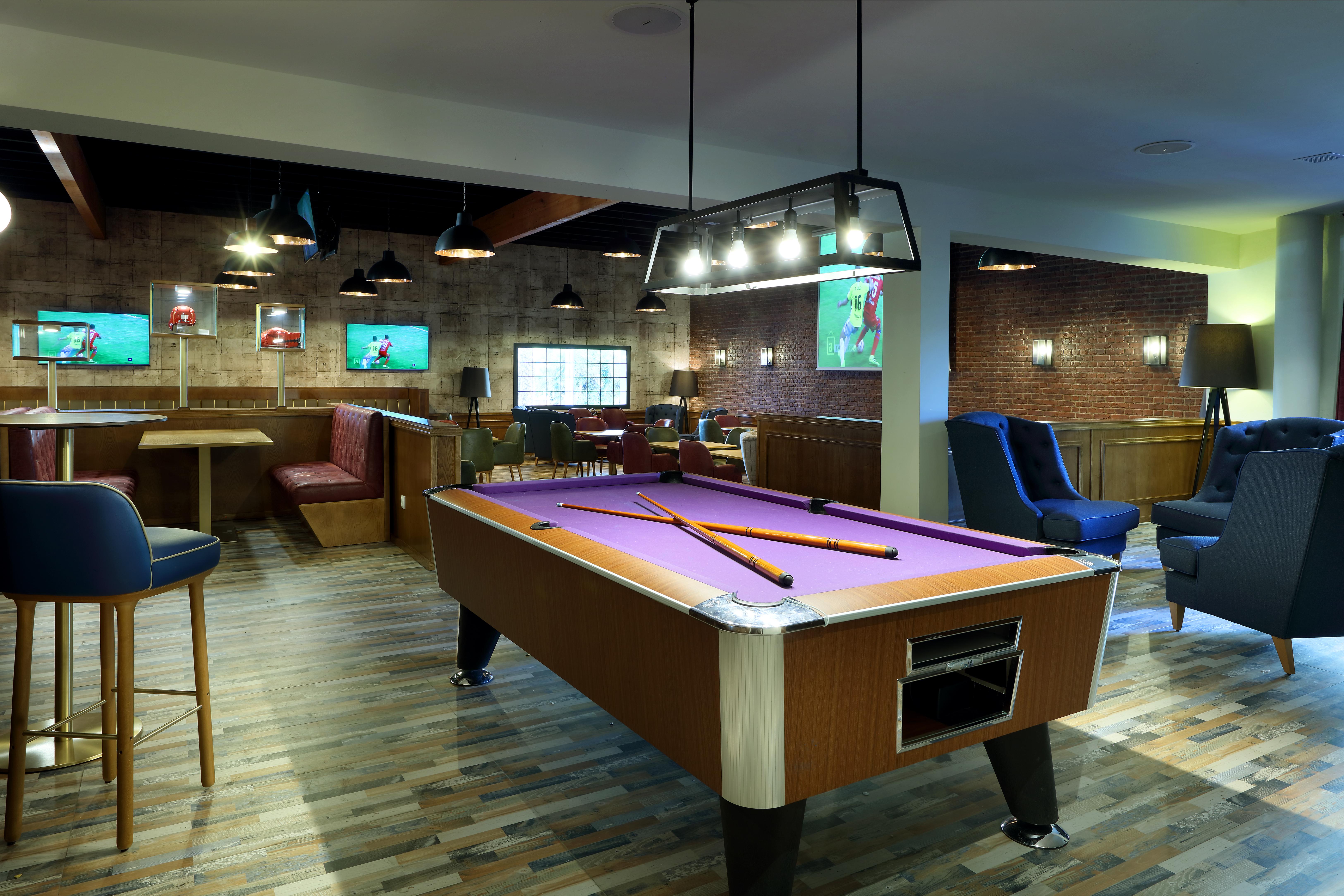 Grand Palladium Select Palace Ibiza Playa d'en Bossa Εξωτερικό φωτογραφία The Sports Bar